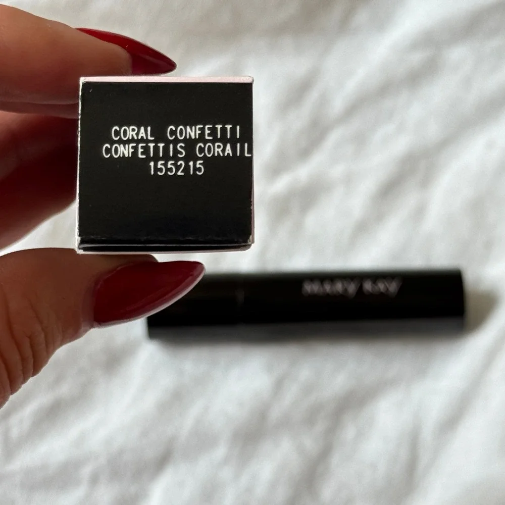 Mary Kay Supreme Hydrating Lipstick Coral Confetti 155215 Women's Size 0.11 oz